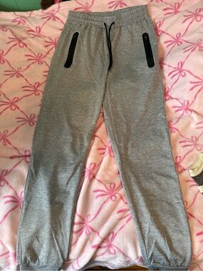 Women’s Gray Zip-Pocket Jogger Track Pants